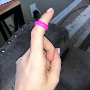 Pink silicone ring - qalo